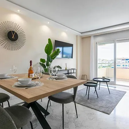 Spacious And Luxurious In Puerto Banus Apartment Marbella