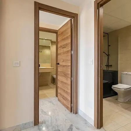 Spacious And Luxurious In Puerto Banus Marbella