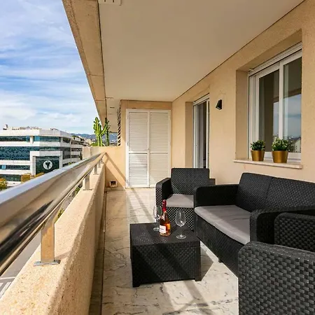 Apartment Spacious And Luxurious In Puerto Banus Marbella